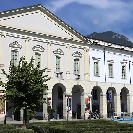 Alojamento de Acomodação e Pequeno-almoço Al Borgo *