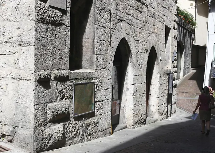 住宿加早餐酒店 Al Borgo 洛韦雷