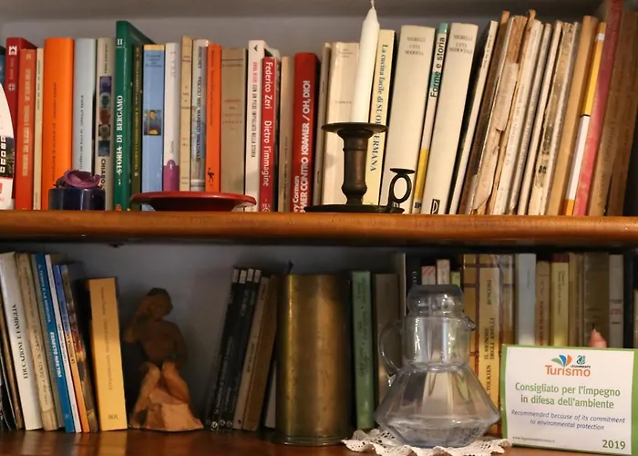 Al Borgo 住宿加早餐酒店 洛韦雷